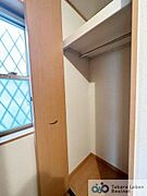 1階、廊下の物入