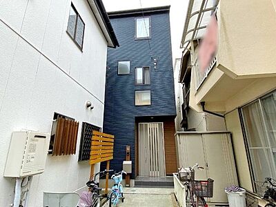 外観:周りに高い建物が少ない、日差しに恵まれた閑静な佇まい。徒歩圏内に生活便利な施設が充実しています。 外観:周りに高い建物が少ない、日差しに恵まれた閑静な佇まい。徒歩圏内に生活便利な施設が充実しています。