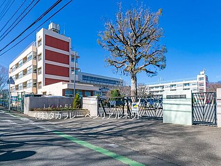川口市立戸塚小学校 徒歩14分。 1060m