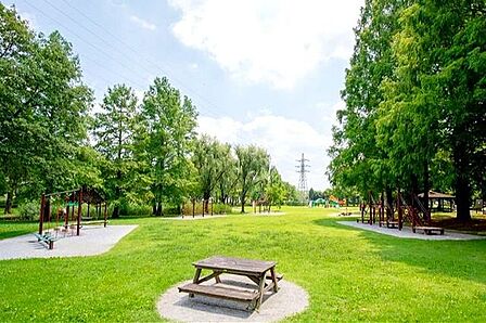 三橋総合公園 徒歩20分。 1540m