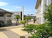 川口市立戸塚西中学校 徒歩33分。 2610m