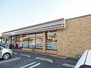 セブンイレブンさいたま佐知川店 徒歩4分。 300m