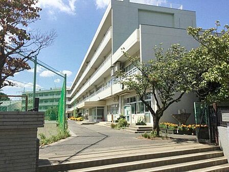 志木市立志木中学校 徒歩16分。 1280m