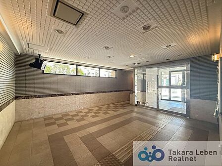 広々とした高級感溢れるエントランスが、ワンランク上の生活をお約束致します。
