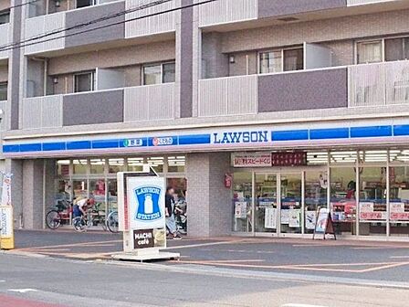 ローソン戸田上戸田店 徒歩4分。 300m