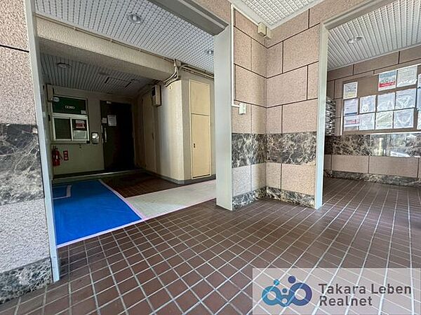 エントランスを拡大表示