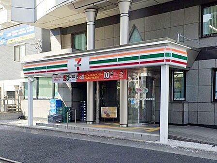 セブンイレブンさいたま土手町店 徒歩1分。 60m