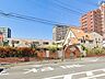 周辺：つつじ幼稚園 徒歩4分。 280m