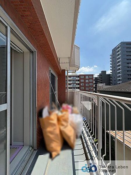 バルコニーを拡大表示