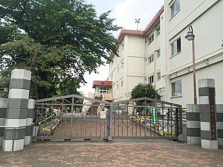 さいたま市立文蔵小学校 徒歩2分。 170m