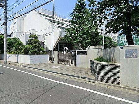 板橋区立志村第四中学校 徒歩5分。 390m