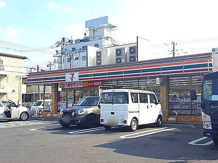 セブンイレブン戸田喜沢1丁目店 徒歩3分。 180m