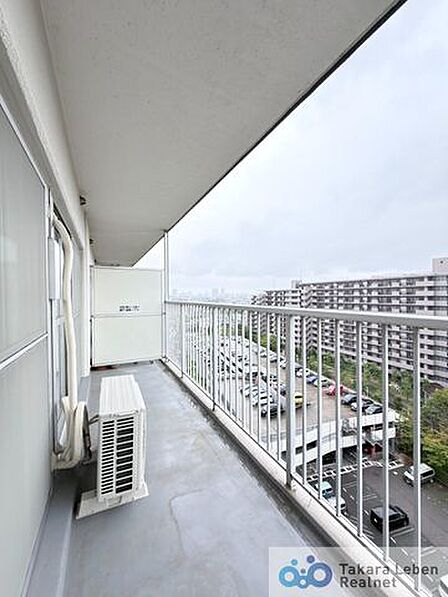心地良さに包まれ、日々の暮らしをより鮮やかに彩ります。
