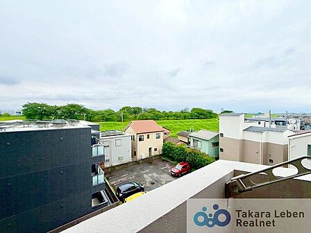 住戸からの眺望。風通しが良く、お洗濯物も早く乾きそうです。毎日のお洗濯が楽しみになりそうです。