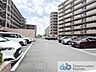駐車場：平面駐車場なのでお車の出し入れもスムーズに行うことができます。（空き要確認）