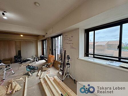 現在リフォーム工事中です。工事中の内見も承っております、お気軽にお問い合わせくださいませ!(撮影日:2026年8月29日)