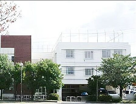 医療法人高仁会川口病院 徒歩6分。 420m