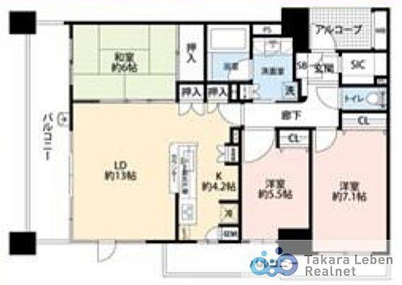 広々リビングと...