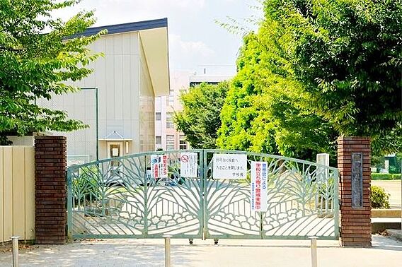 戸田市立新曽中...