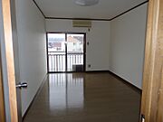 8.4帖の広さあり、広々使用できます。