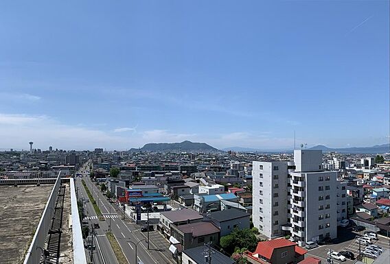 　（2021年...