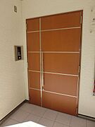 エントランス　オートロック付き