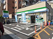 ファミリーマート 680m