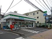 ファミリーマート 550m