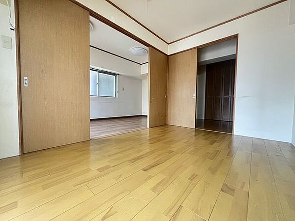 室内を拡大表示