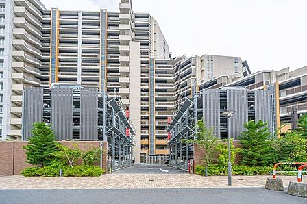 【駐車場】空き情報等については、担当者にお問合せください。