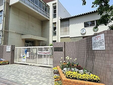 川口市立上青木南小学校 徒歩2分。 150m