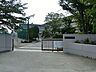 周辺：蕨市立第二中学校 徒歩5分。 390m