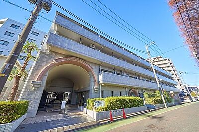 外観:【外観】外壁タイル貼り。上品な佇まいのマンションです。 外観:【外観】外壁タイル貼り。上品な佇まいのマンションです。
