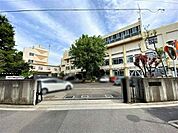 川口市立十二月田小学校 徒歩5分。 400m