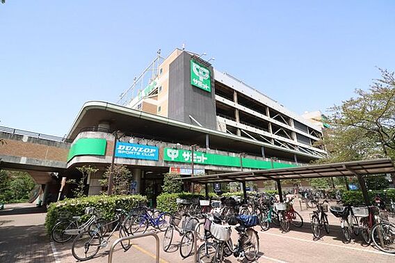 サミットストア...