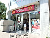 マクドナルド仲町台駅前店 670m