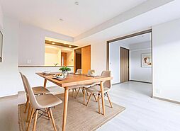 クオス金沢八景レジデンシャルステージ 304号室 3SLDKのリビング/ダイニング