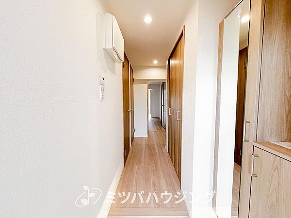 玄関を拡大表示