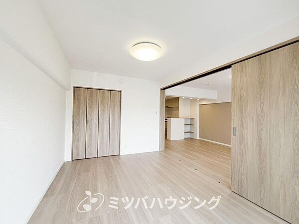寝室を拡大表示