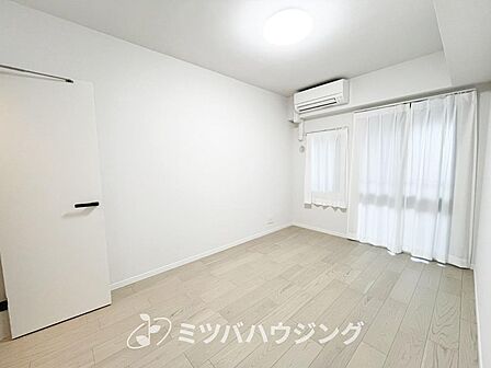 【洋室】約6.0帖