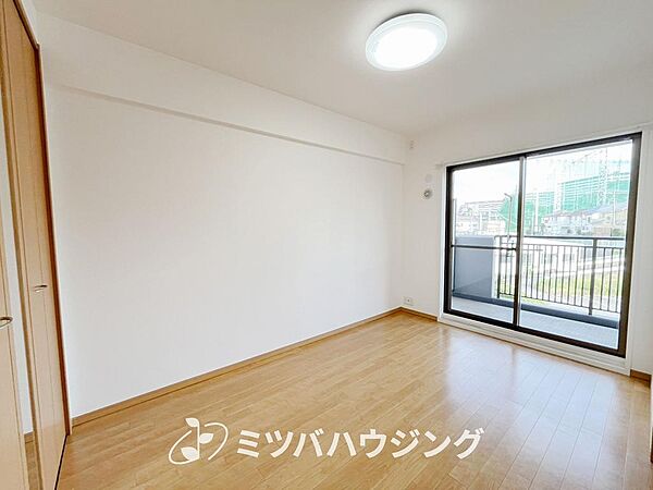 寝室を拡大表示