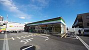 ファミリーマート朝霞東弁財店 799m