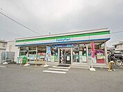 ファミリーマート所沢寿町店 276m