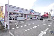 西松屋埼玉狭山店 2451m