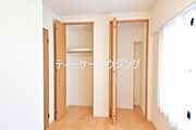 ここまでたくさん収納があれば、物が多い方でも安心ですね。