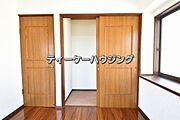 ゆとりある収納は、持ち物が多い方でもすっきりした生活を送れる筈です。