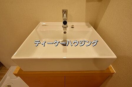 一日のスタートは清潔な洗面所から。