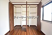ここまでたくさん収納があれば、物が多い方でも安心ですね。