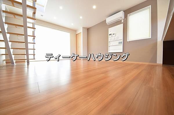 リビング/ダイニングを拡大表示