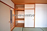 ゆとりある収納は、持ち物が多い方でもすっきりした生活を送れる筈です。